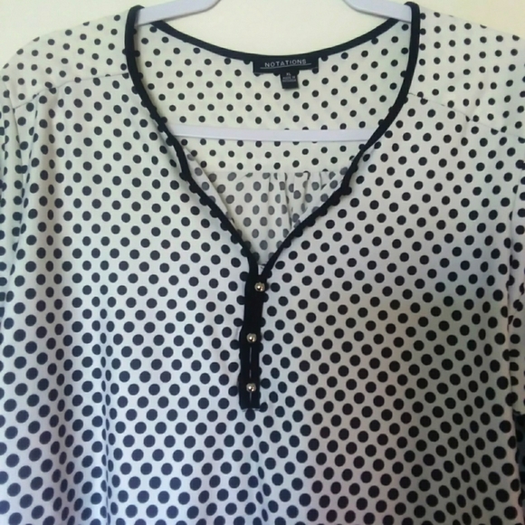 NOTATIONS ladies top in size XL. NEW with tags. - Picture 4 of 6